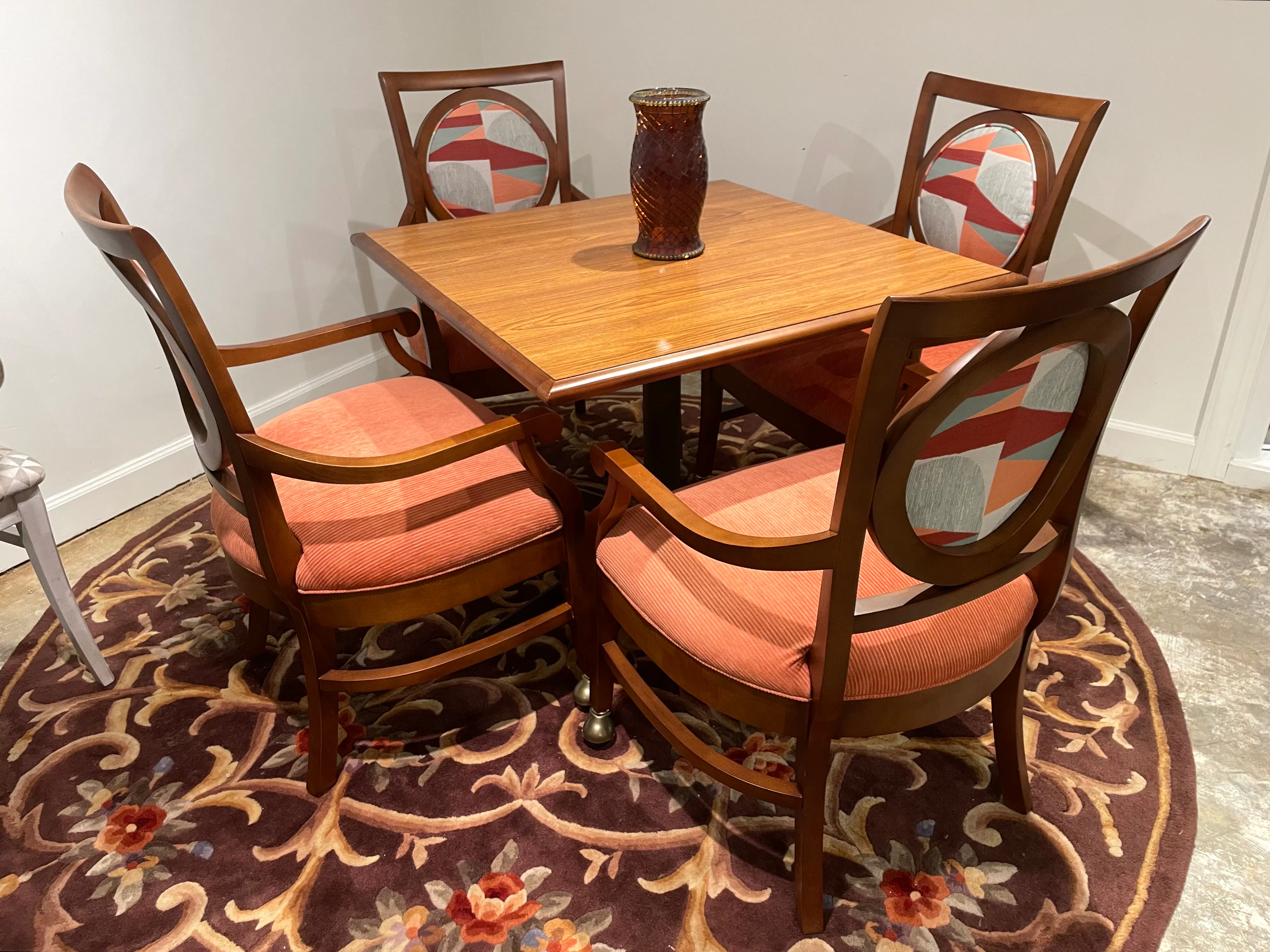 Kellex HC30624 Dining Table