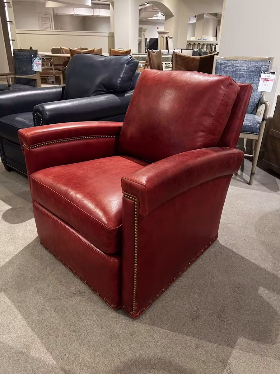 Hancock and Moore 6907-S/01101 Holiday Swivel Chair Hancock and Moore 6907-S/01101 Holiday Swivel Chair