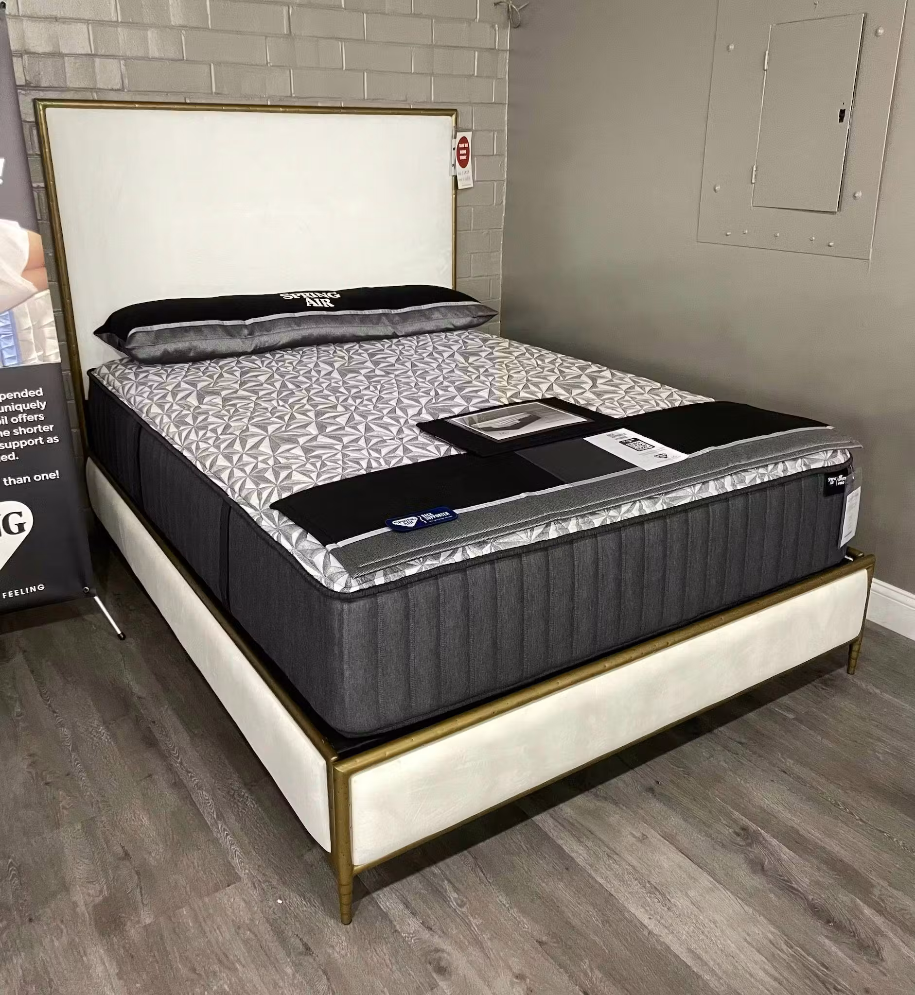 Wesley Allen 1207-HB-FS-WS Royce Queen Poster Bed