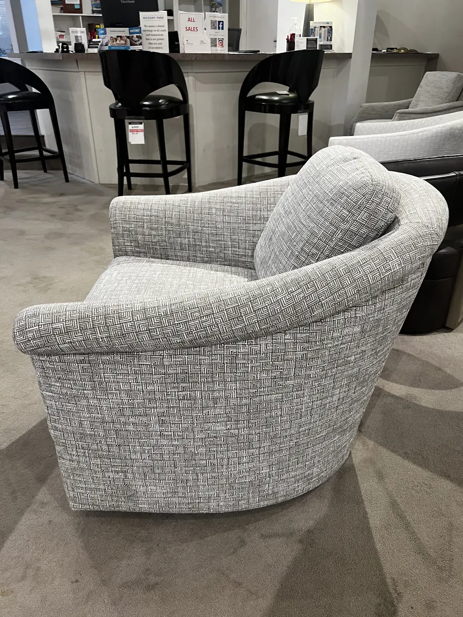 Jessica Charles 524-S/10821 Remedy Swivel Chair Jessica Charles 524-S/10821 Remedy Swivel Chair