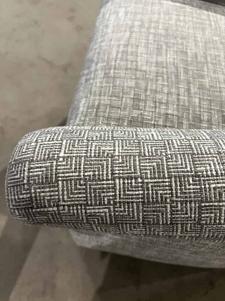 Jessica Charles 524-S/10821 Remedy Swivel Chair Jessica Charles 524-S/10821 Remedy Swivel Chair
