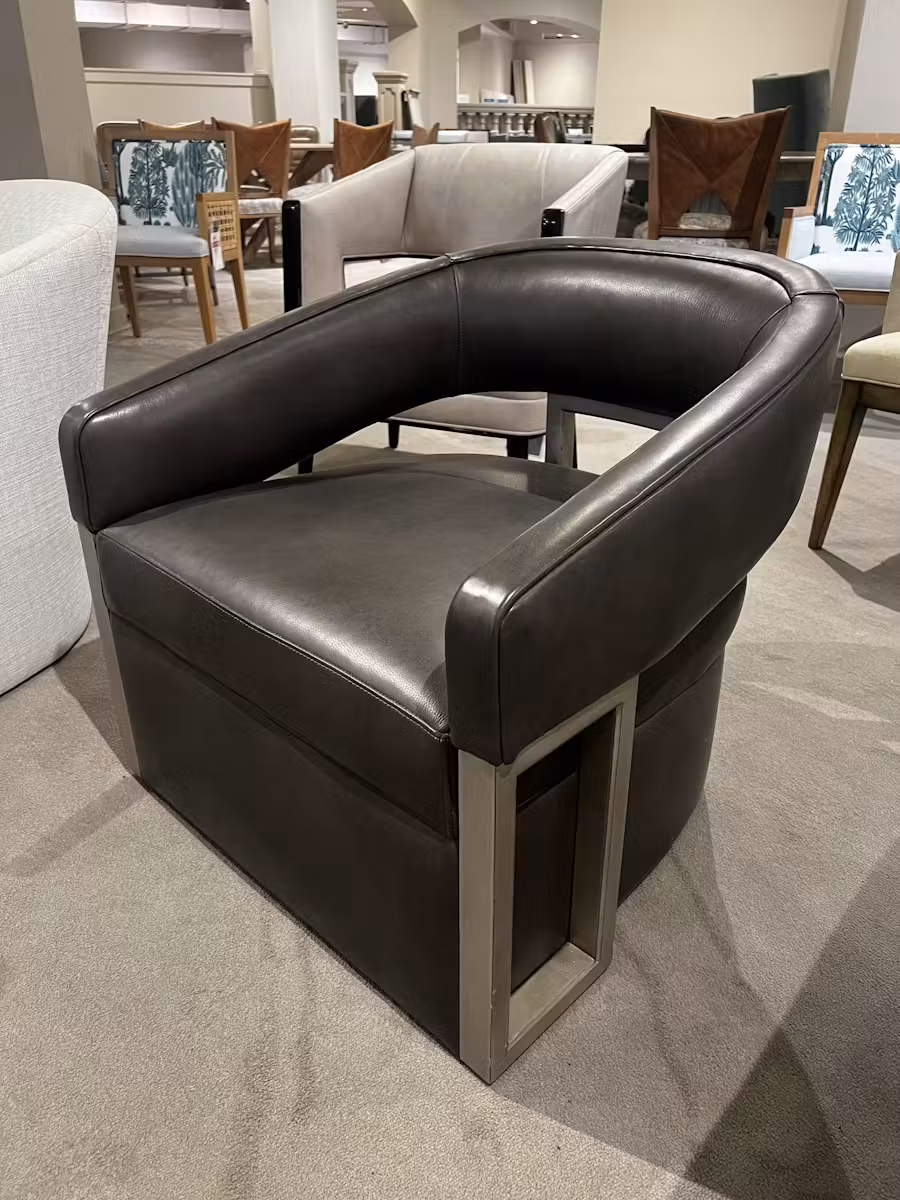 Hancock and Moore 6793-S/758 Elon Swivel Chair Hancock and Moore 6793-S/758 Elon Swivel Chair