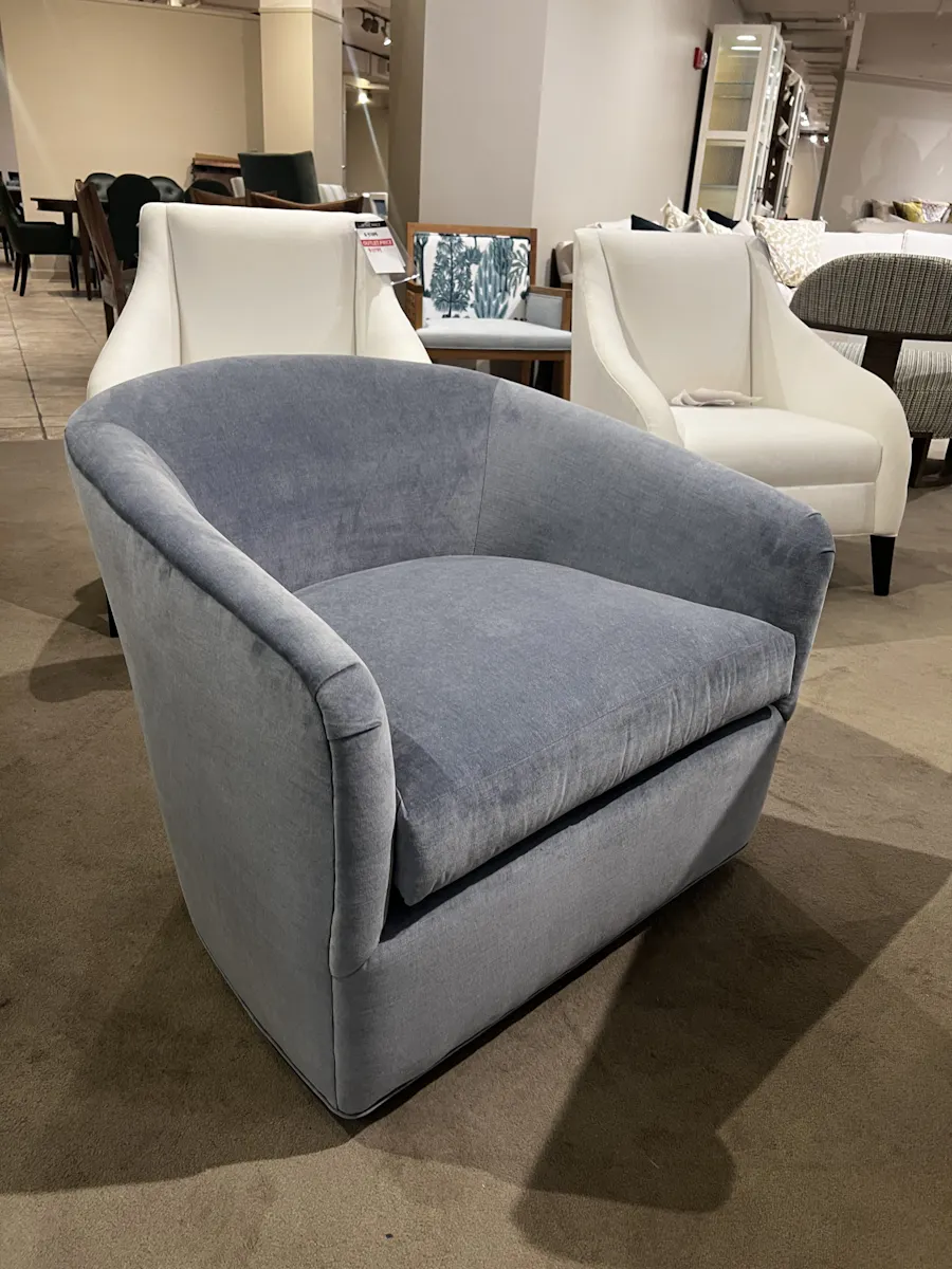 Jessica Charles 5413-S/10751 Delano Grande Swivel Chair Jessica Charles 5413-S/10751 Delano Grande Swivel Chair