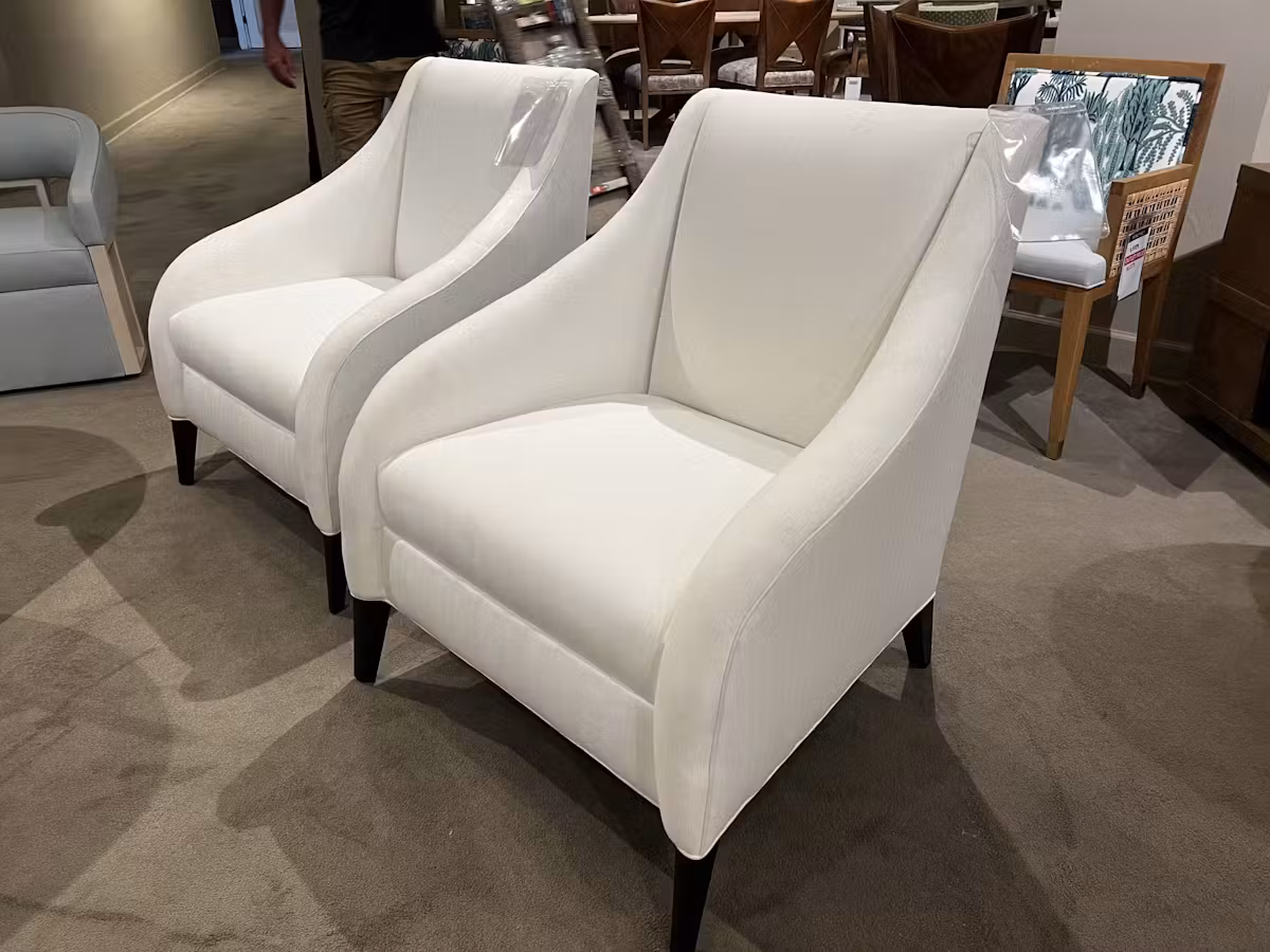 Hancock and Moore 4749/00310,00311 Emerge Lounge Chair Hancock and Moore 4749/00310,00311 Emerge Lounge Chair