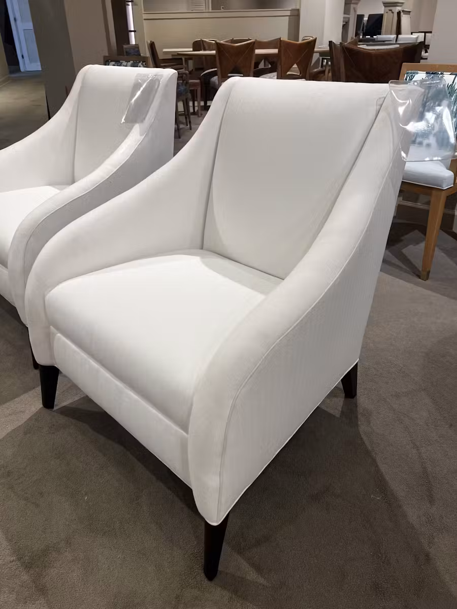 Hancock and Moore 4749/00310,00311 Emerge Lounge Chair Hancock and Moore 4749/00310,00311 Emerge Lounge Chair