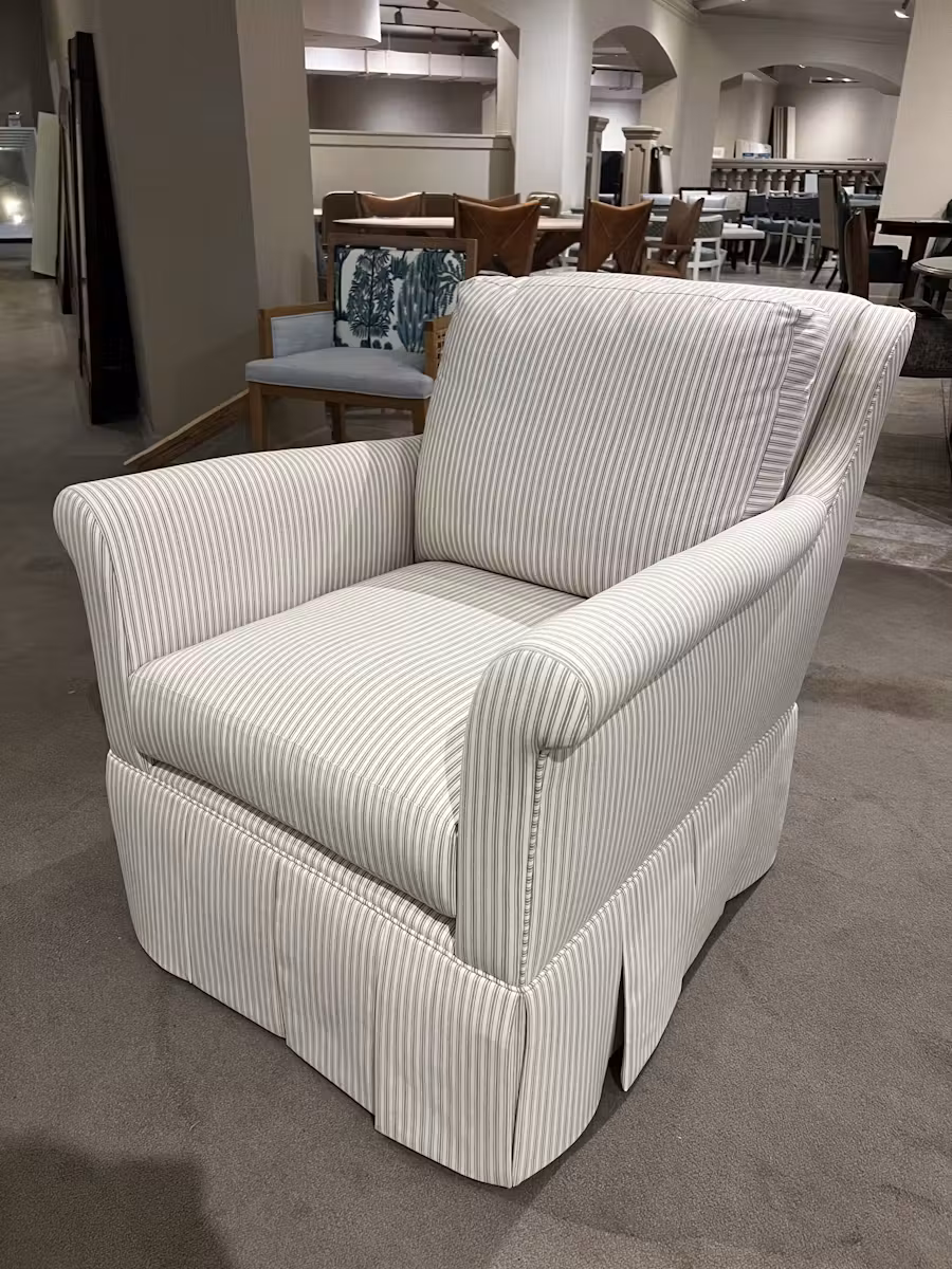 Jessica Charles 1790C/10369 Ensemble Skirted Chair Jessica Charles 1790C/10369 Ensemble Skirted Chair