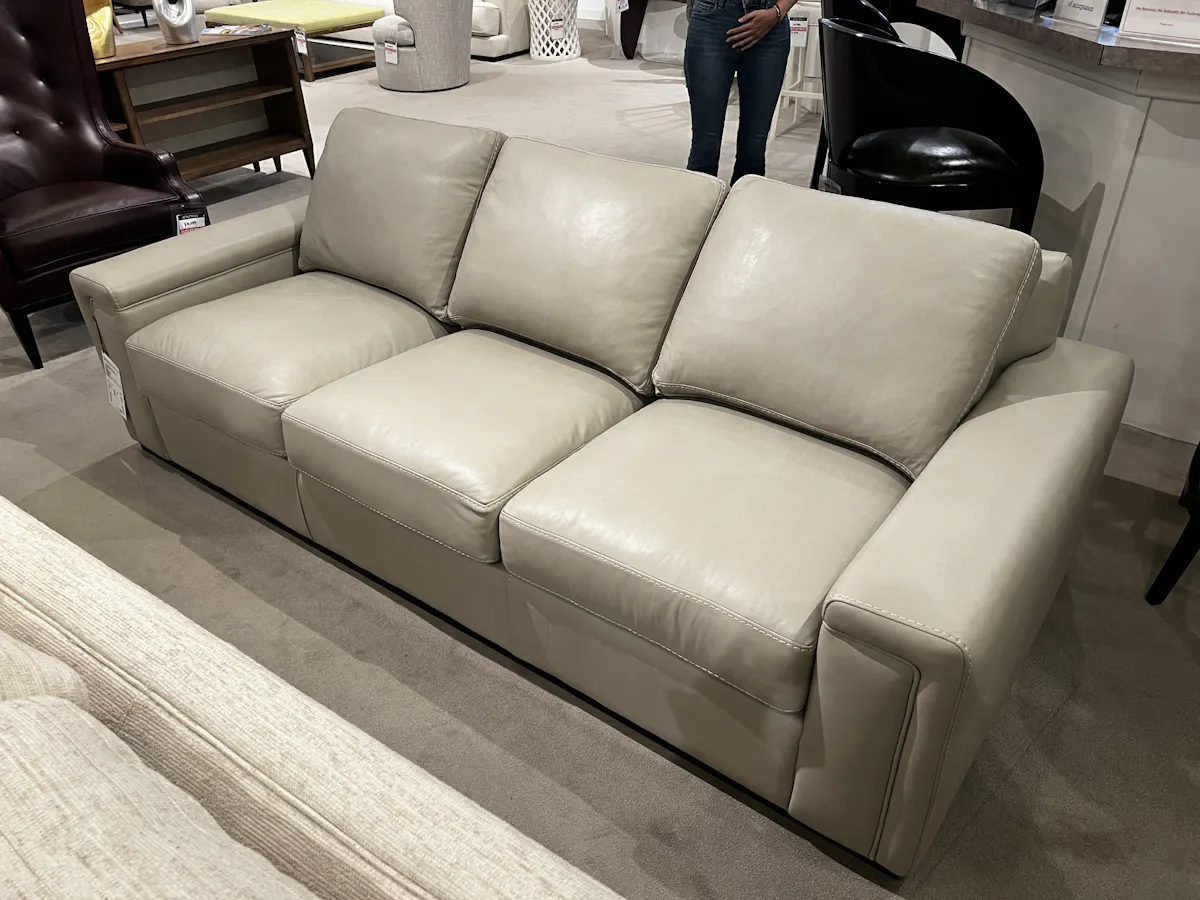 Hancock and Moore MD94/01010 Milan Sofa Hancock and Moore MD94/01010 Milan Sofa