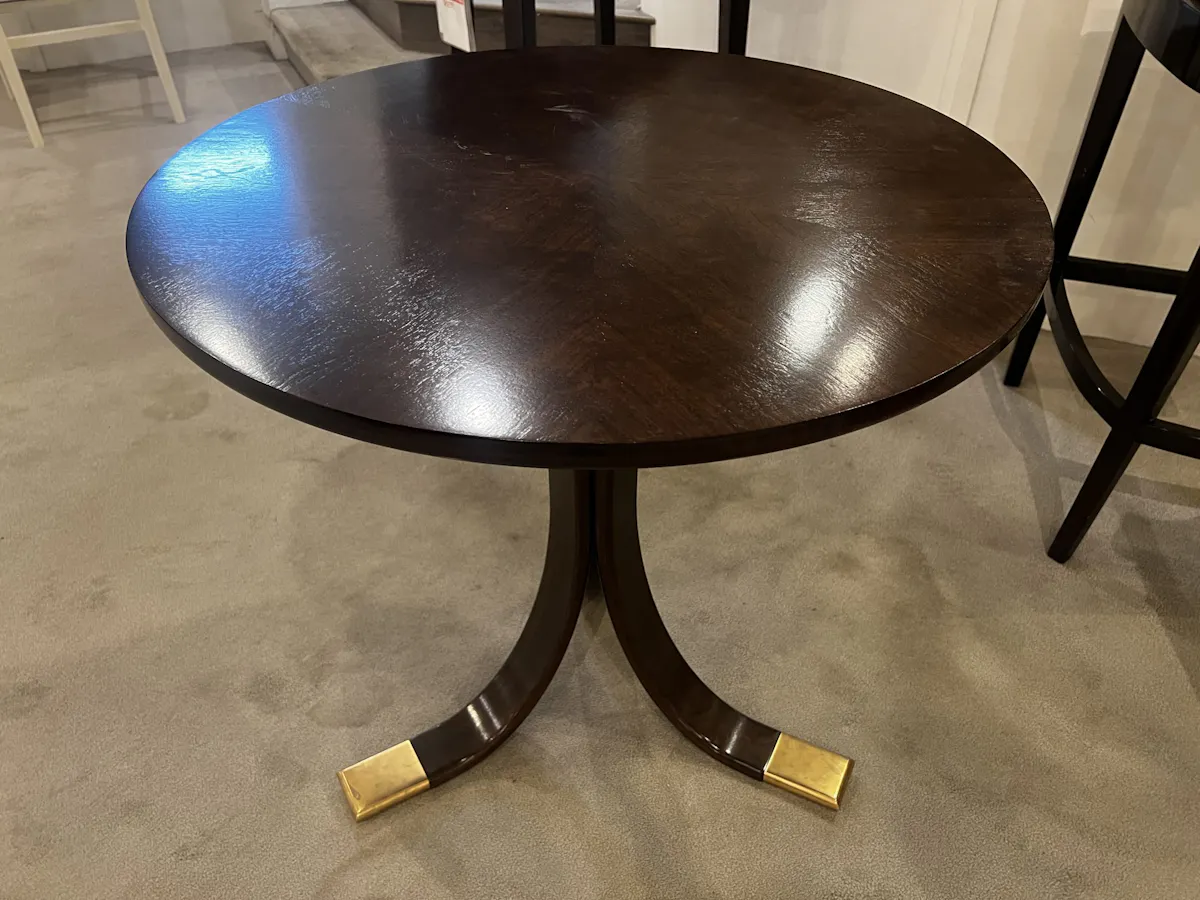 Highland House HH19-711/20 Earl Side Table Highland House HH19-711/20 Earl Side Table