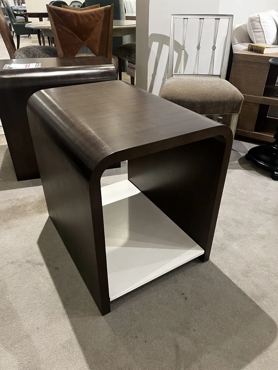 Century C6C-623/20 Aria Chairside Table Century C6C-623/20 Aria Chairside Table