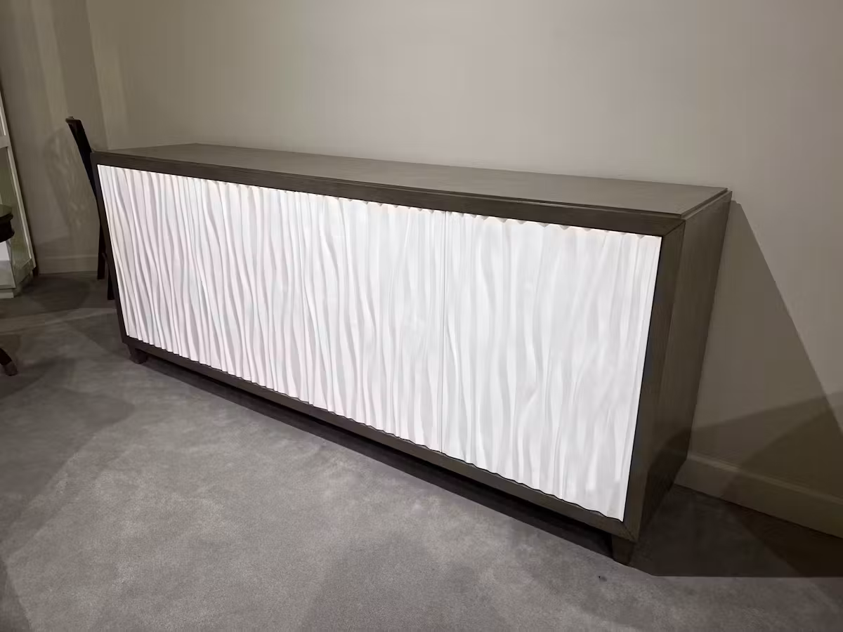 Century B1B-405/280 Russo Credenza Century B1B-405/280 Russo Credenza