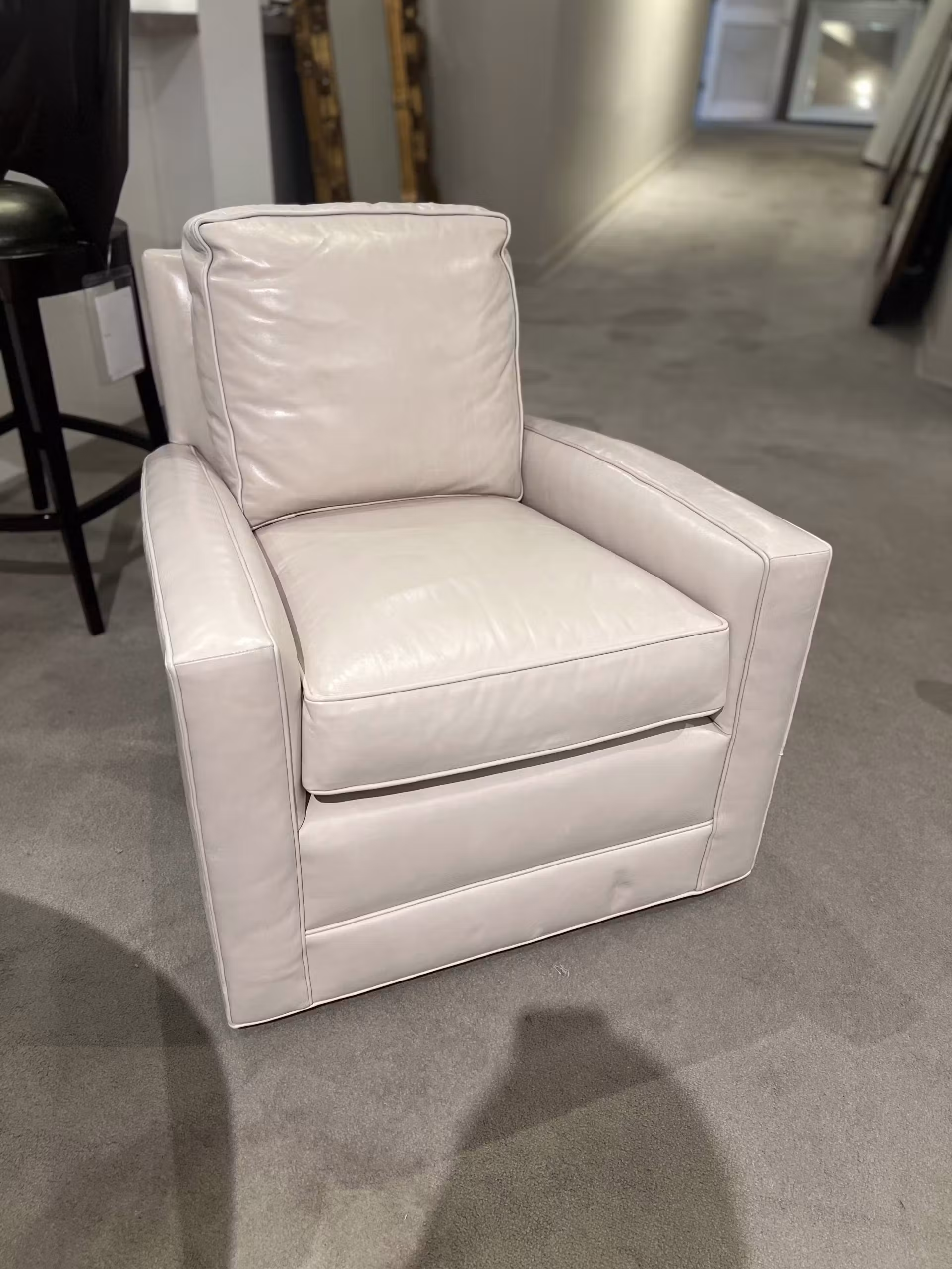 Century AE-LT91070-8 Derby Swivel Chair