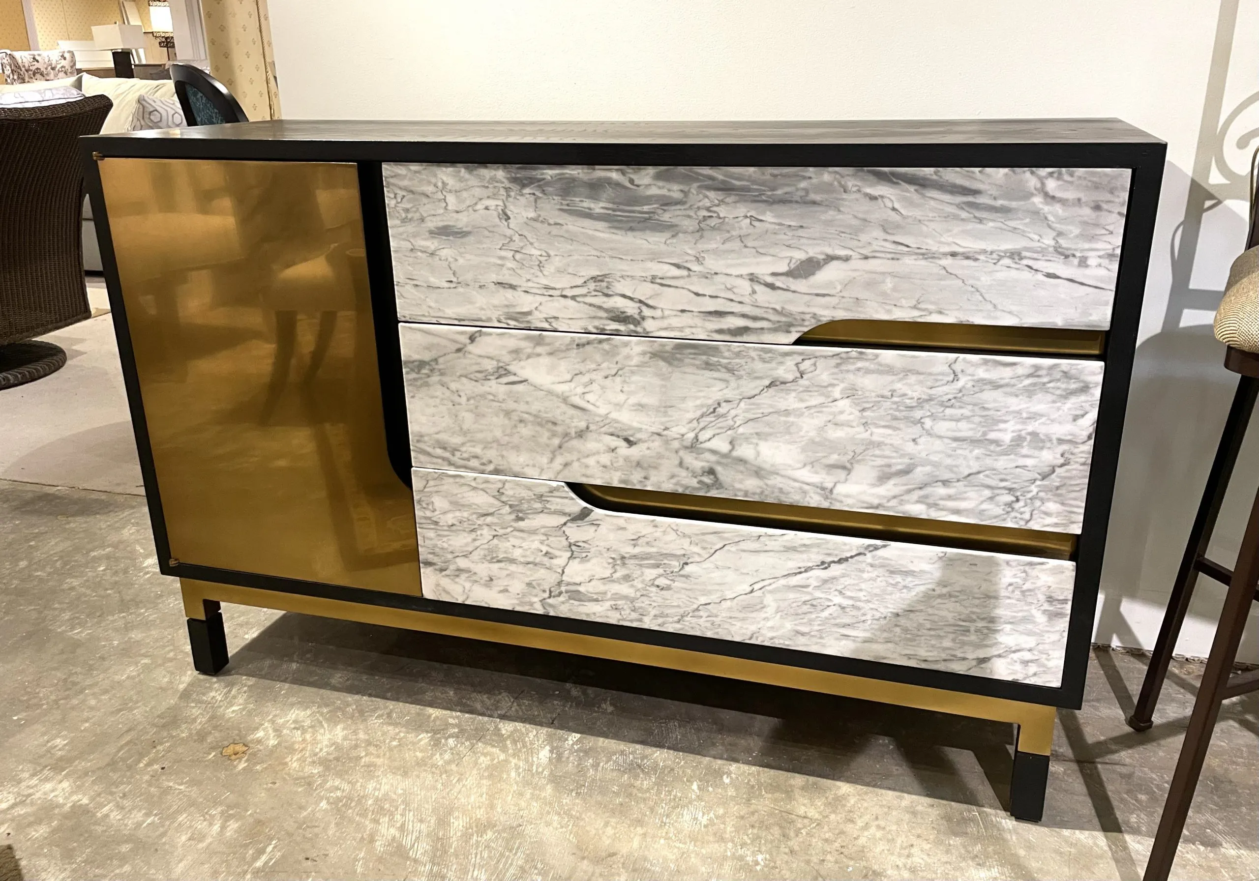 Jonathan Charles 500232 Cabinet