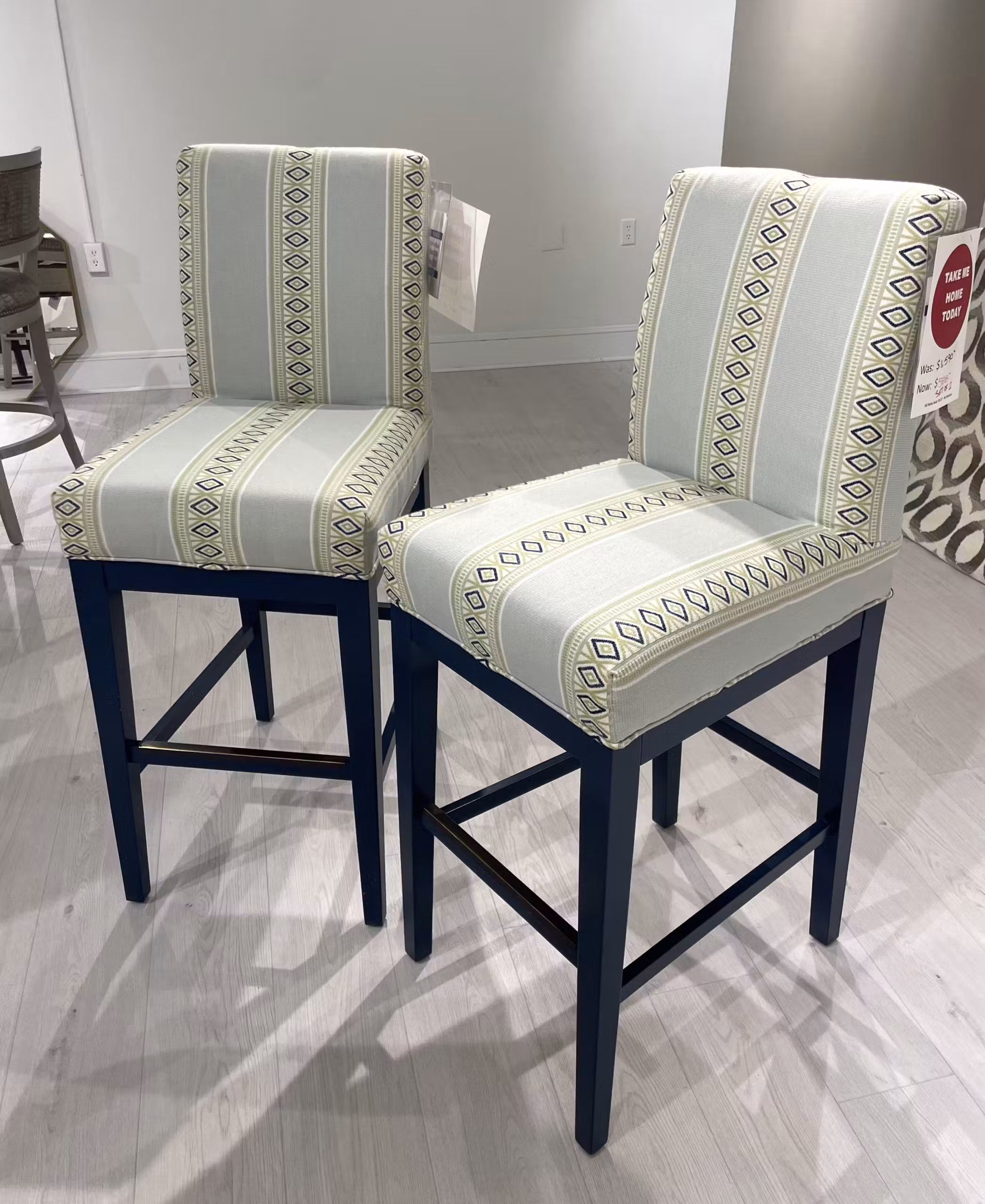 Kincaid 002-03 Holmes Barstools