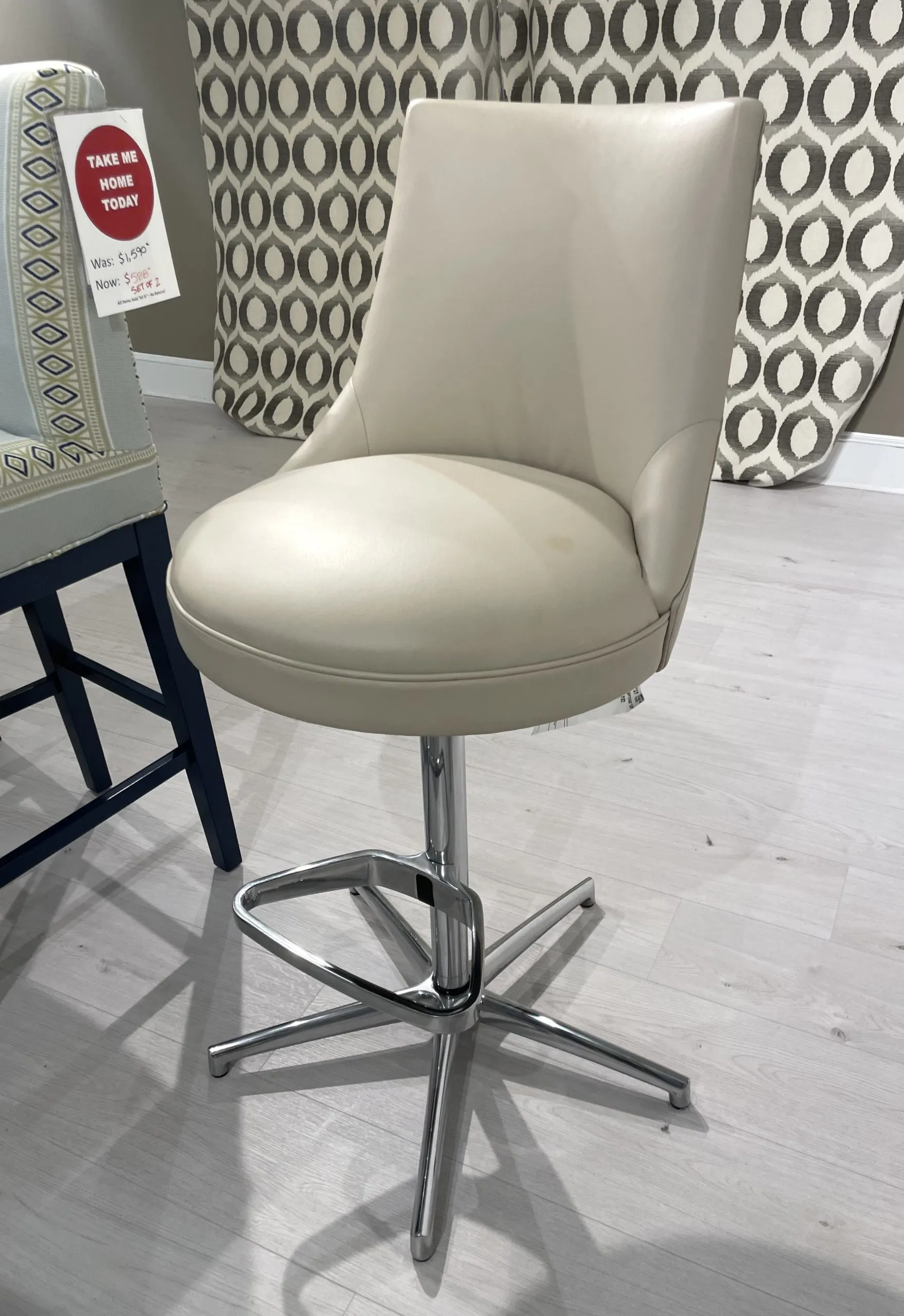 Fairfield 2002-M7 Vesper Billiard Barstool