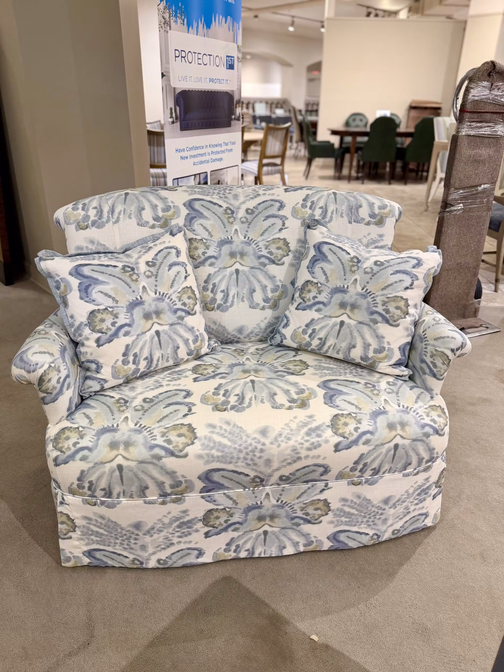 Jessica Charles 1762SK Fitzroy Settee