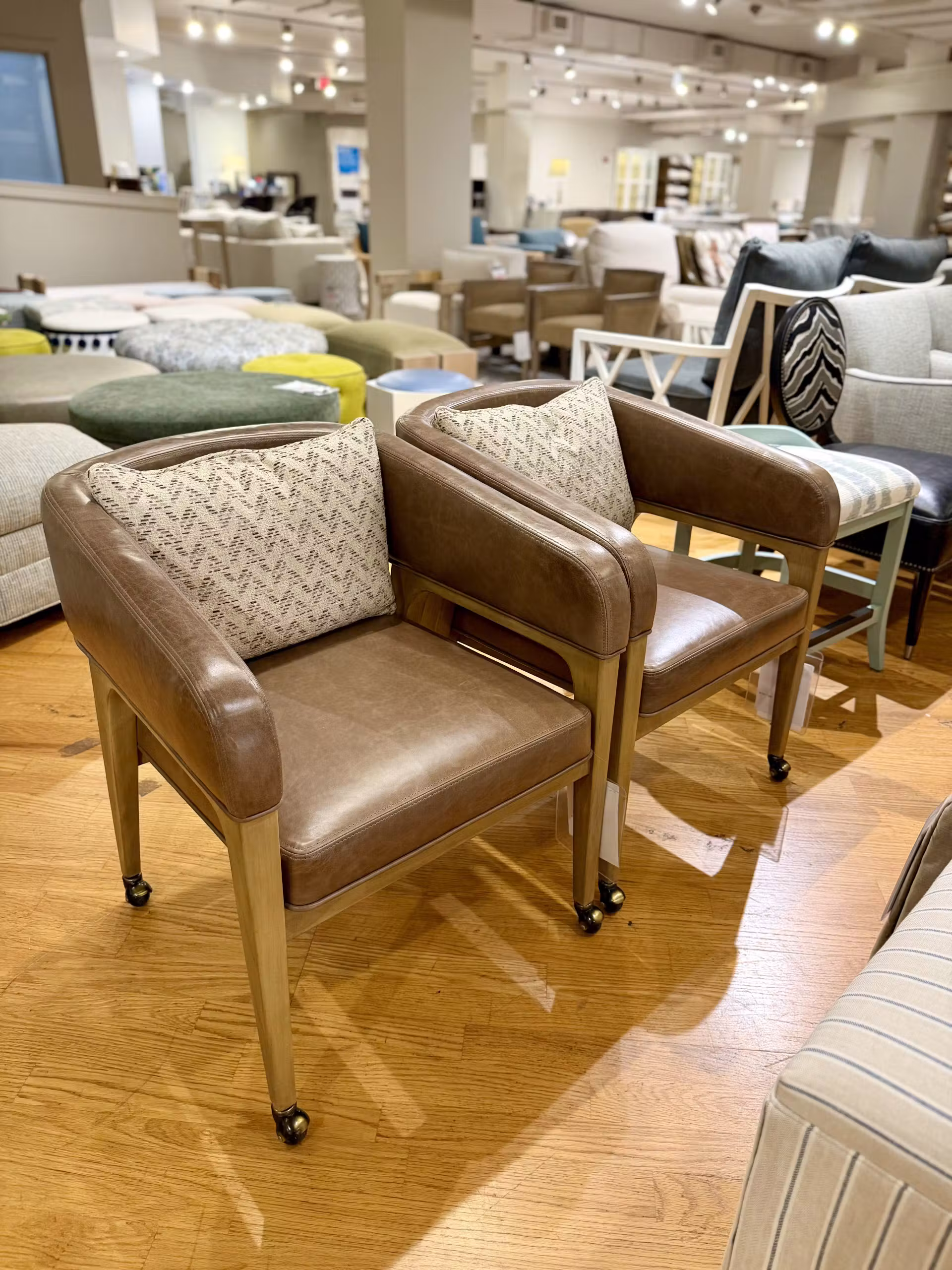 Jessica Charles 989-C/10919,10920 Gambit Game Chair