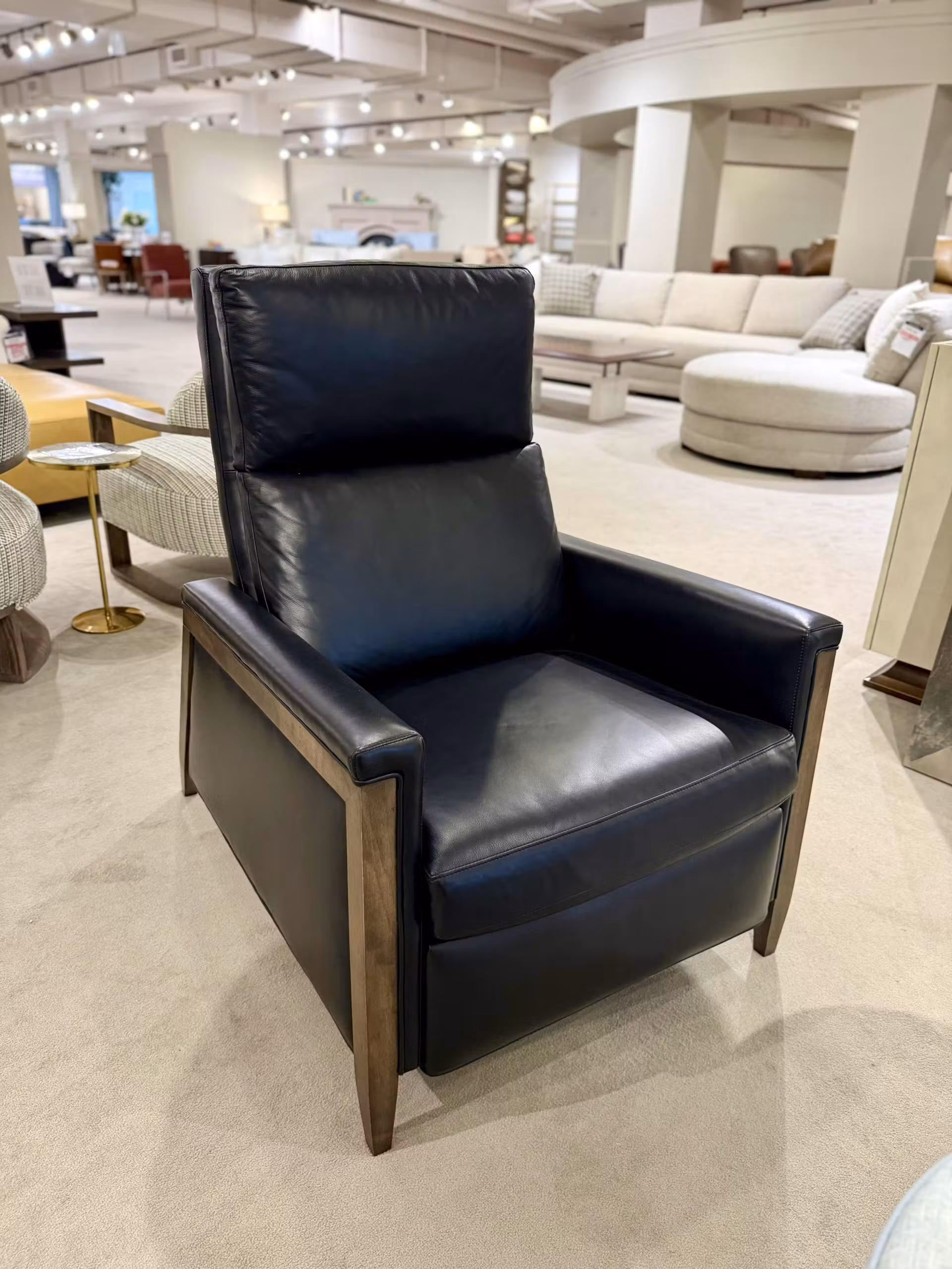 Hancock and Moore 7199/1657 Ava Recliner