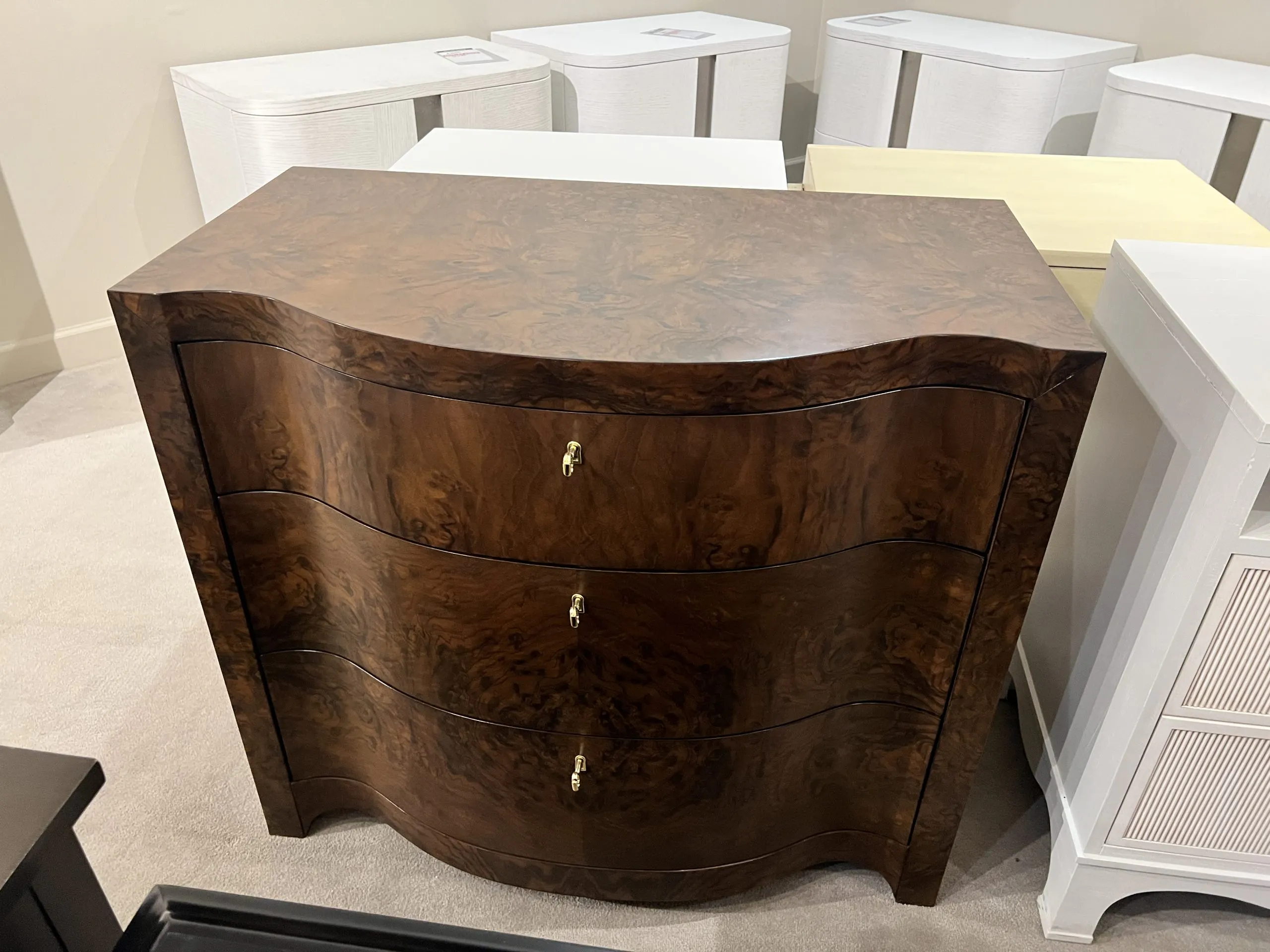 Century MN5875/230 Thayer Chest