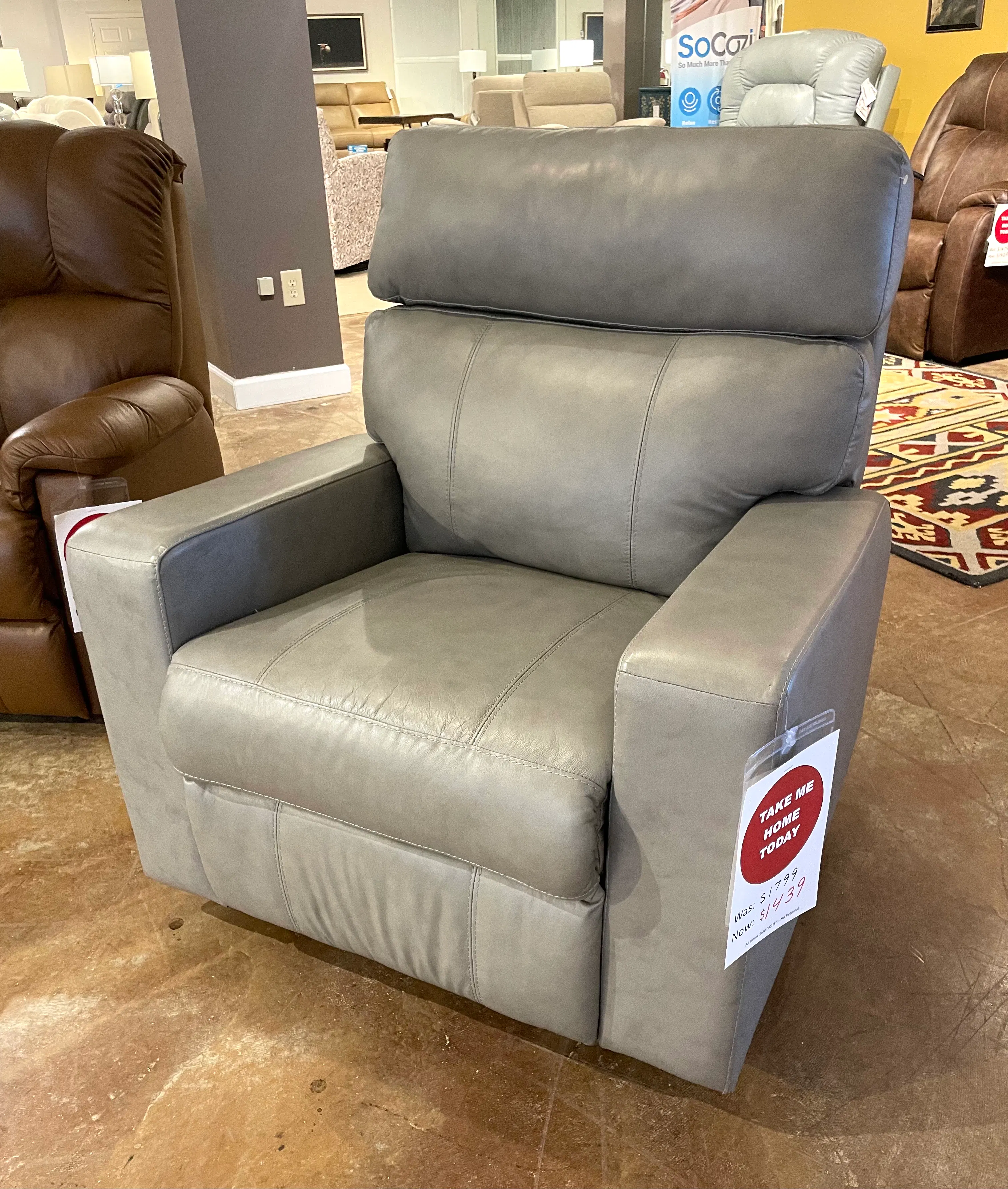 Palliser Furniture 04104933200 Oakwood Swivel Rocker Recliner