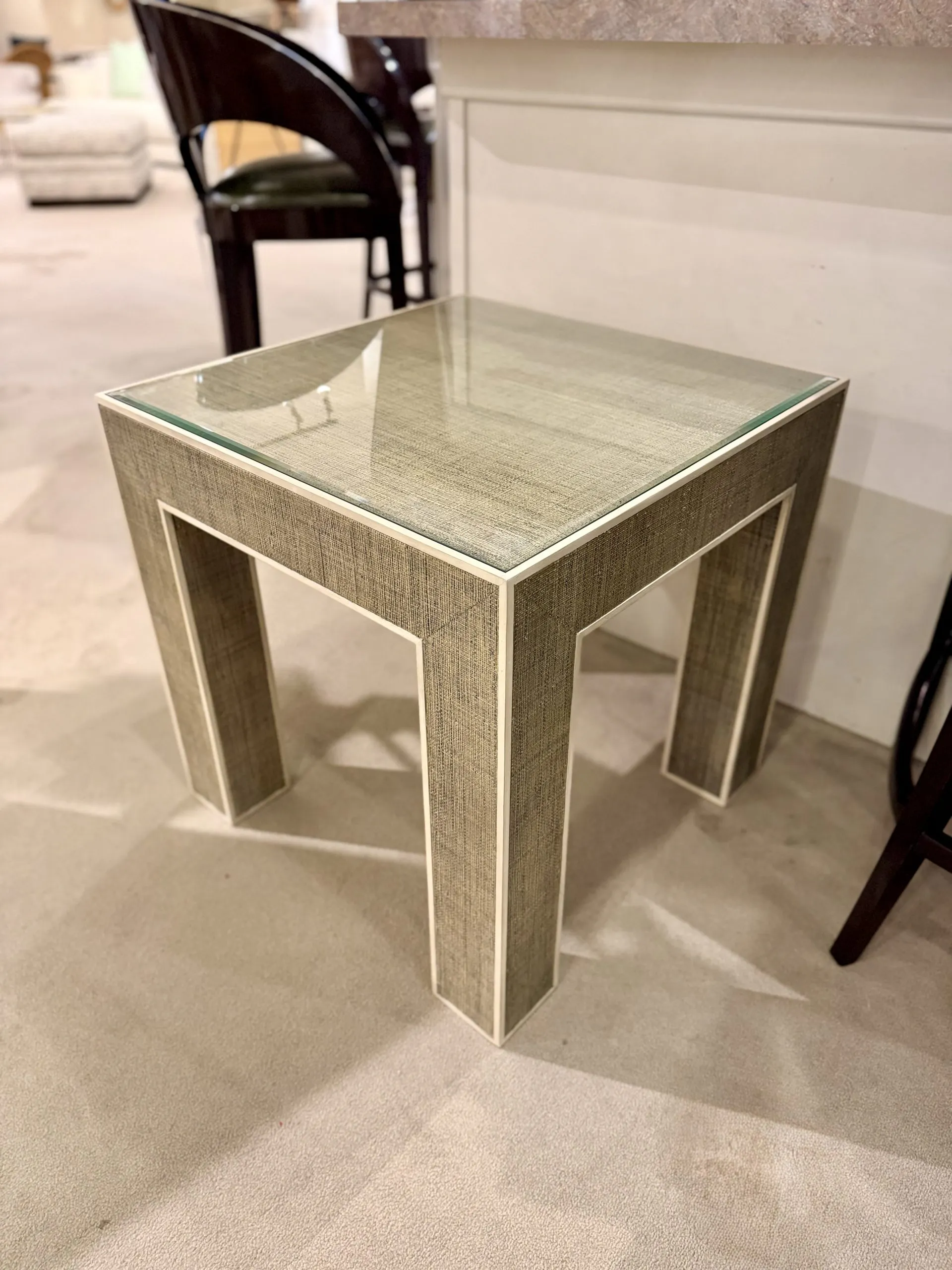 Century CT5017-FG-PN Newport End Table