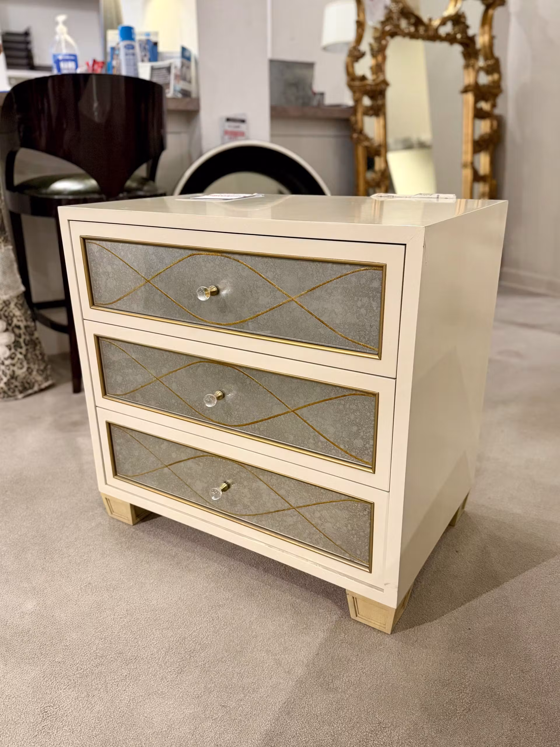 Century C7A-221/80 Avery Nightstand